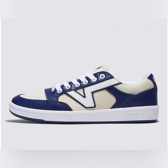 Vans Lowland Comfy Cush *NWT in Box* - Picture 4 of 11